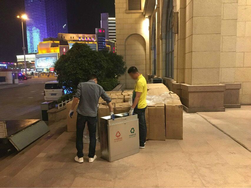 濰坊盛瑞傳動工廠采購鑫金邦駕駛式洗地機(jī)